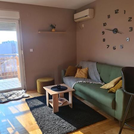 Apartman *Joy* Osijek Luaran gambar