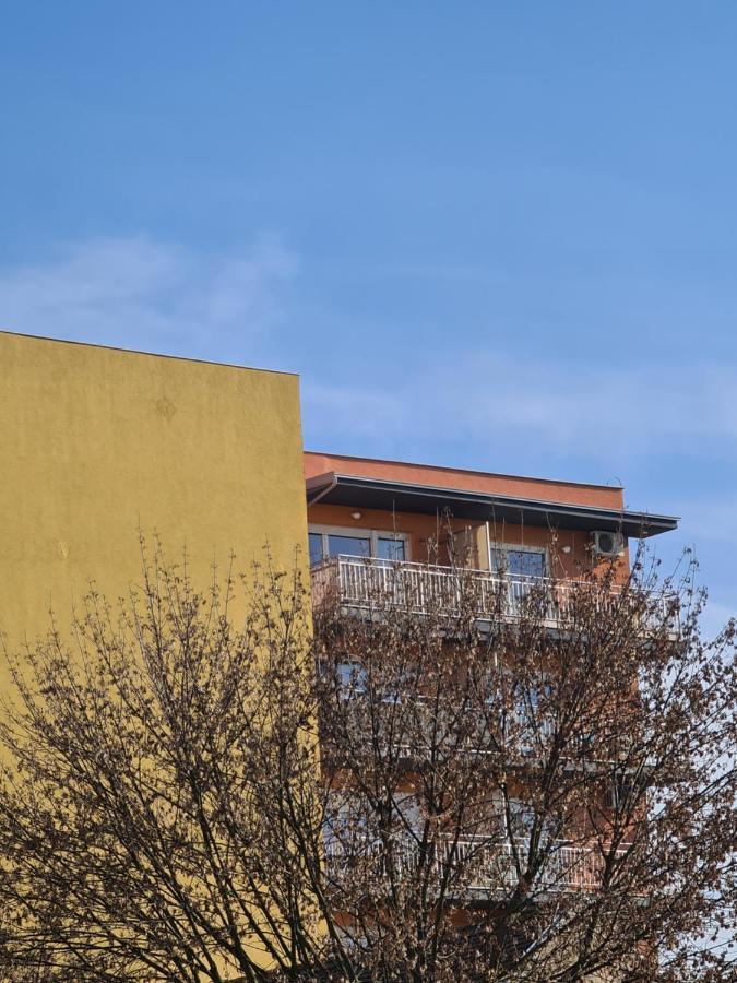 Apartman *Joy* Osijek Luaran gambar